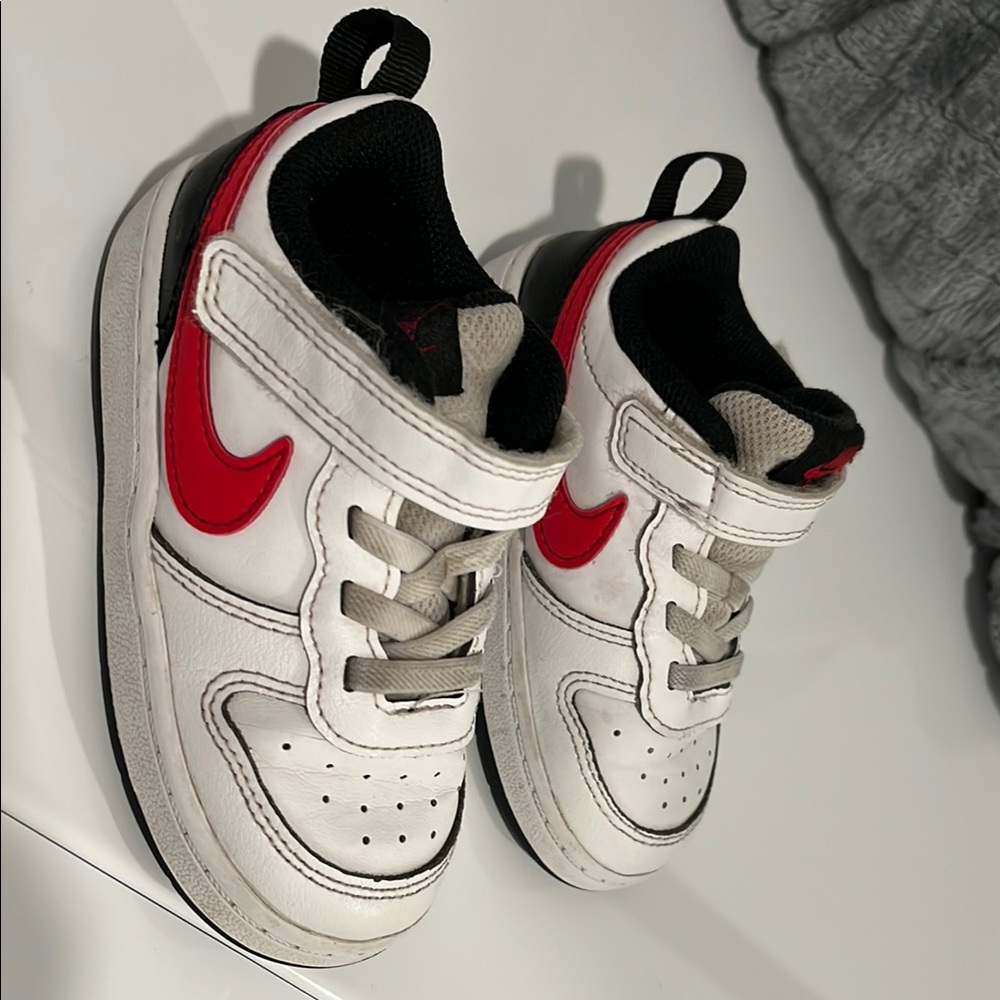 Nike toddler adorable Comfy shoe